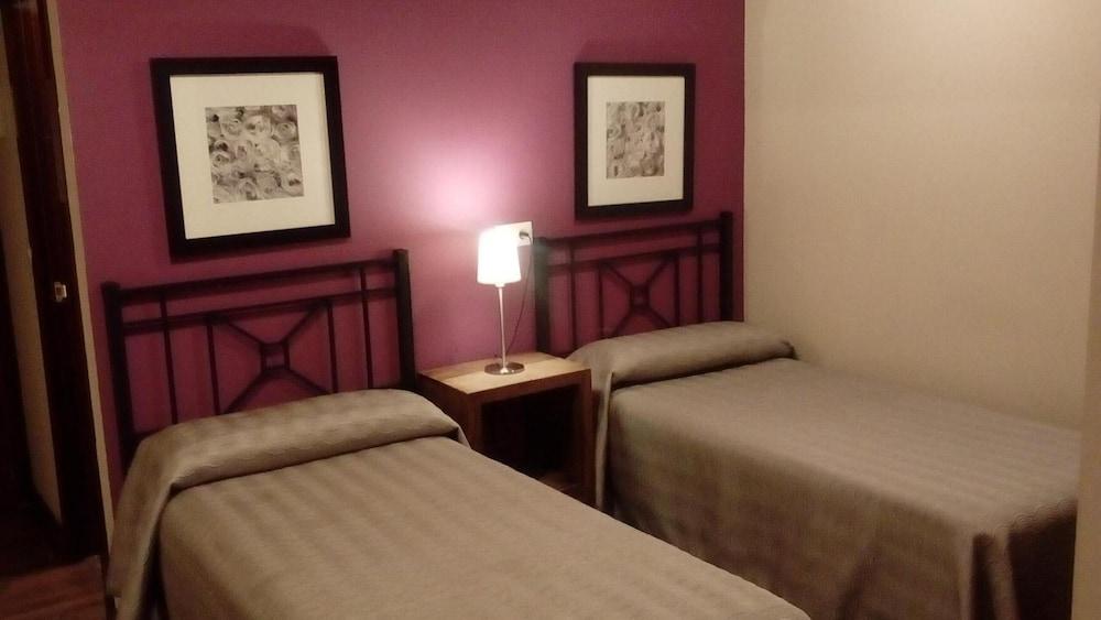 Hostal Jentoft Sevilla Kültér fotó