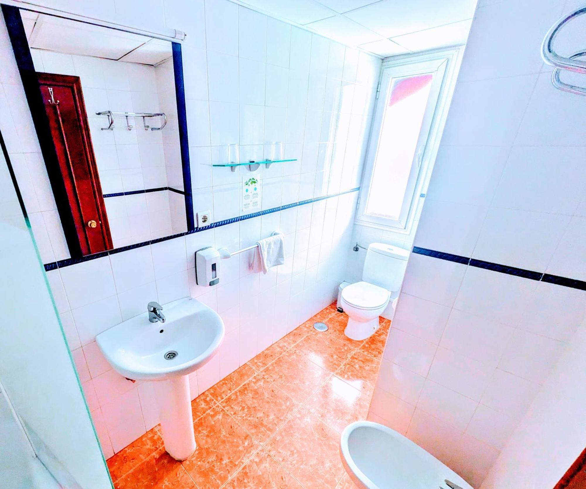Hostal Jentoft Sevilla Kültér fotó