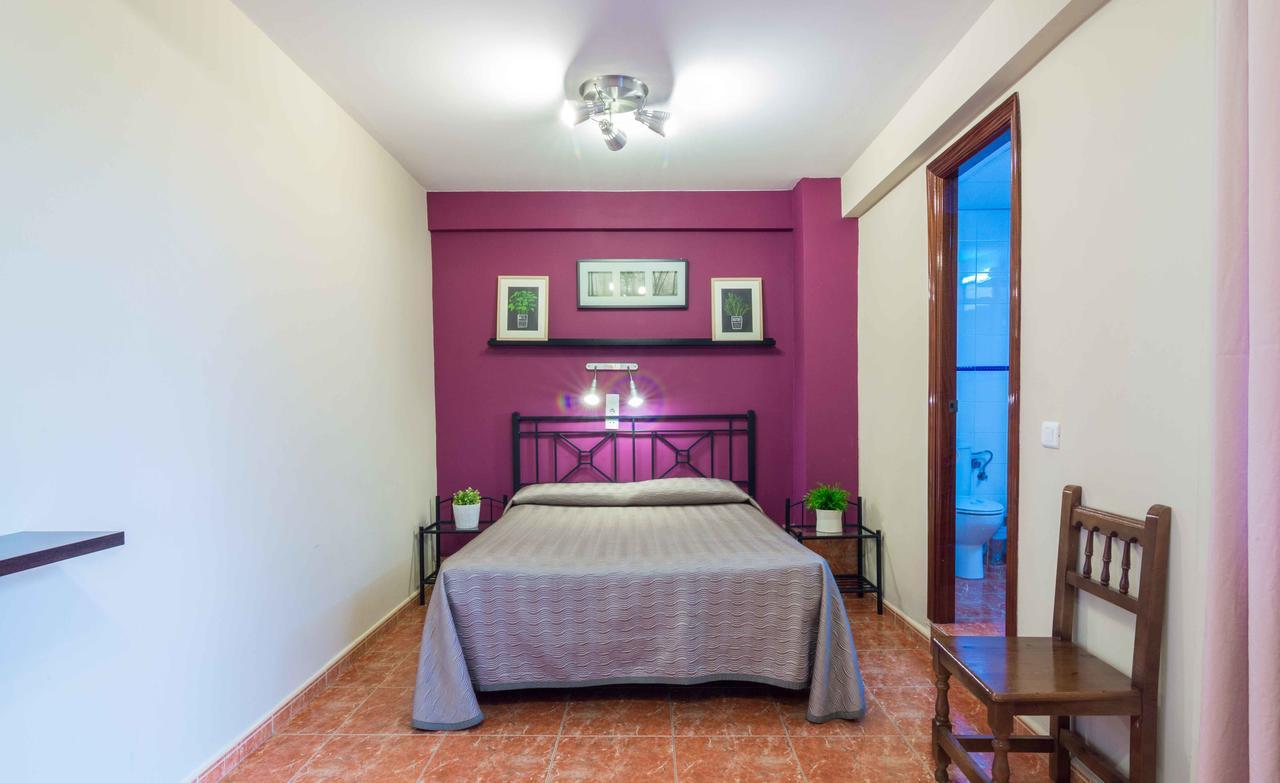 Hostal Jentoft Sevilla Kültér fotó