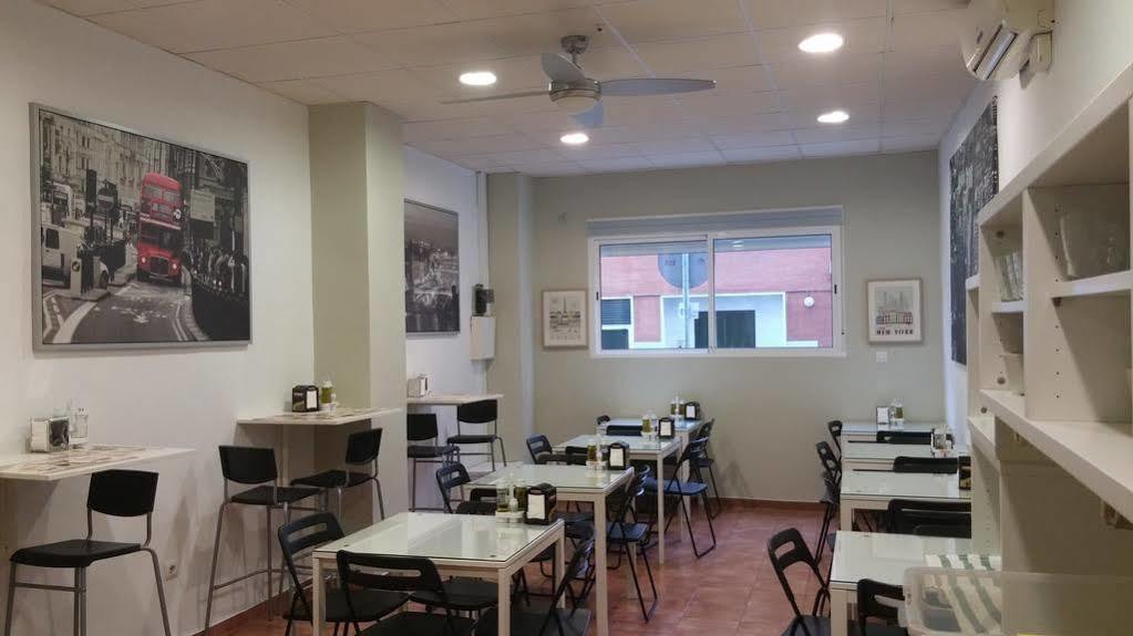 Hostal Jentoft Sevilla Kültér fotó